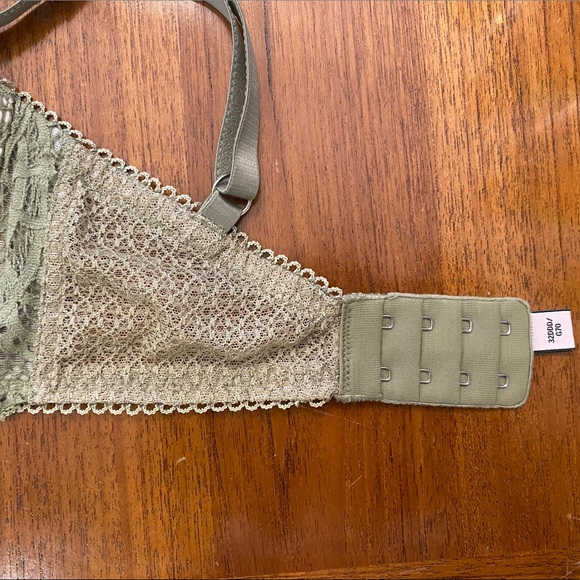 Victoria’s Secret Dream Angels Push Up Bra, 32DDD - Picture 2 of 5